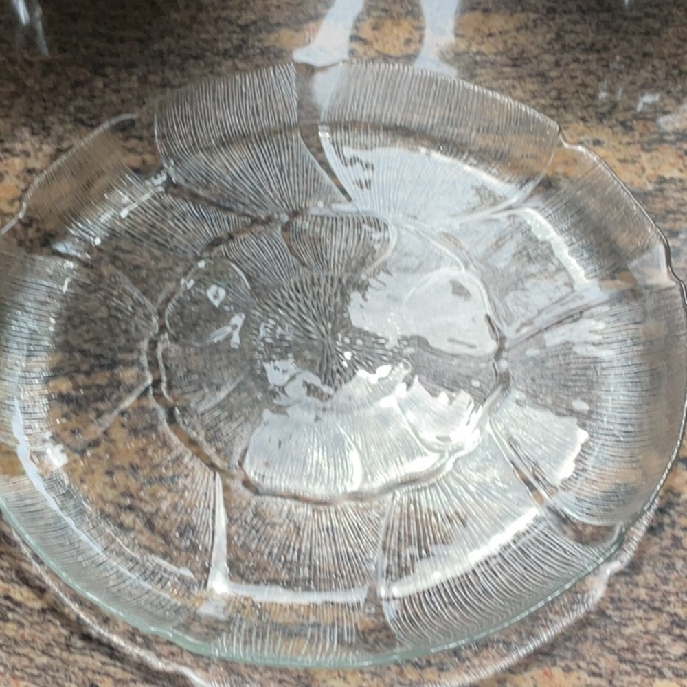 Arcoroc vintage Fleur large platter. In excellent condition.
